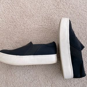 Vince warren slip on platforms barely used